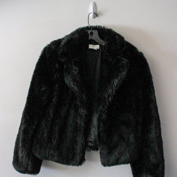 đź–¤black faux fur jacket đź–¤ - Picture 3 of 5